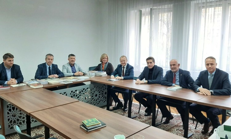  Delegacija Kluba Bošnjaka Doma naroda Parlamenta FBiH posjetila BZK “Preporod”