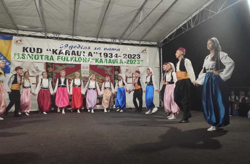 Članovi folklorne sekcije BZK „Preporod“ – Općinsko društvo Vitez učestvovali na smotri folklora u Karauli