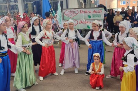 Učešće najmlađih članova folklorne sekcije BZK „Preporod“ – Općinsko društvo Vitez na 2. Sajmu bosanskih jela i organskih proizvoda „Srce Bosne“
