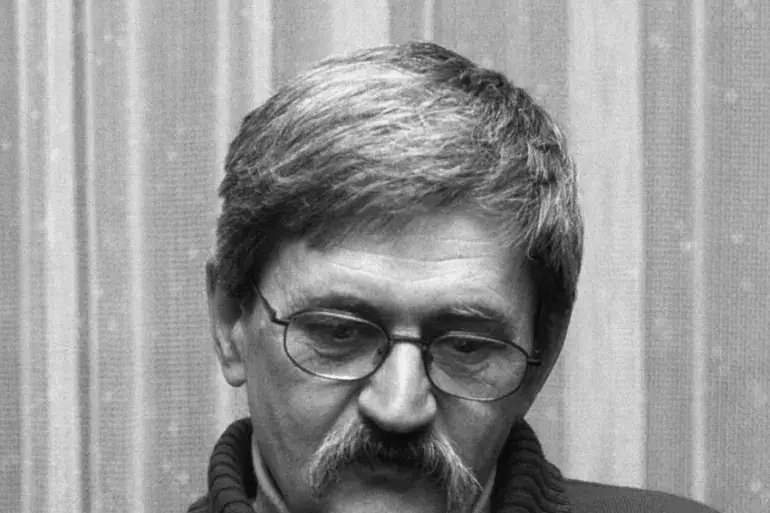  “Prestajem pisati, osluškujući svoje posljednje napisane riječi kao smijeh hartije”: Hommage Irfanu Horozoviću